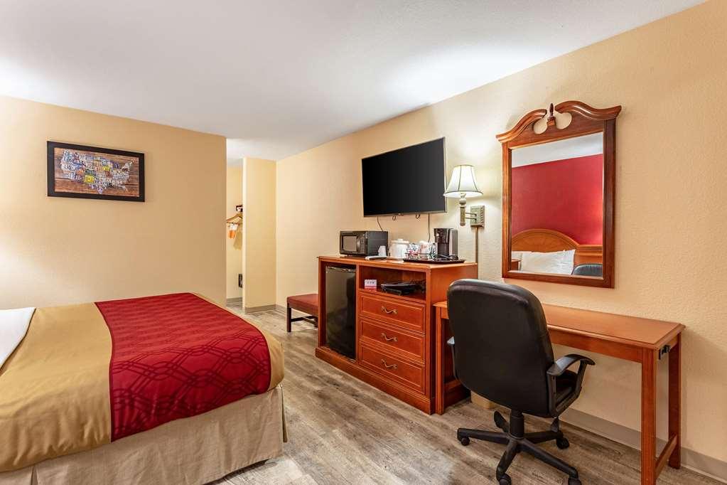 Econo Lodge Inn & Suites Santa Rosa Rom bilde